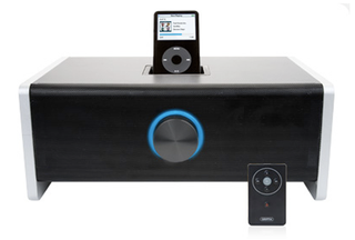 Illustration for article titled SEMI FINALS, Logitech AudioStation Express Vs. Griffin Amplifi